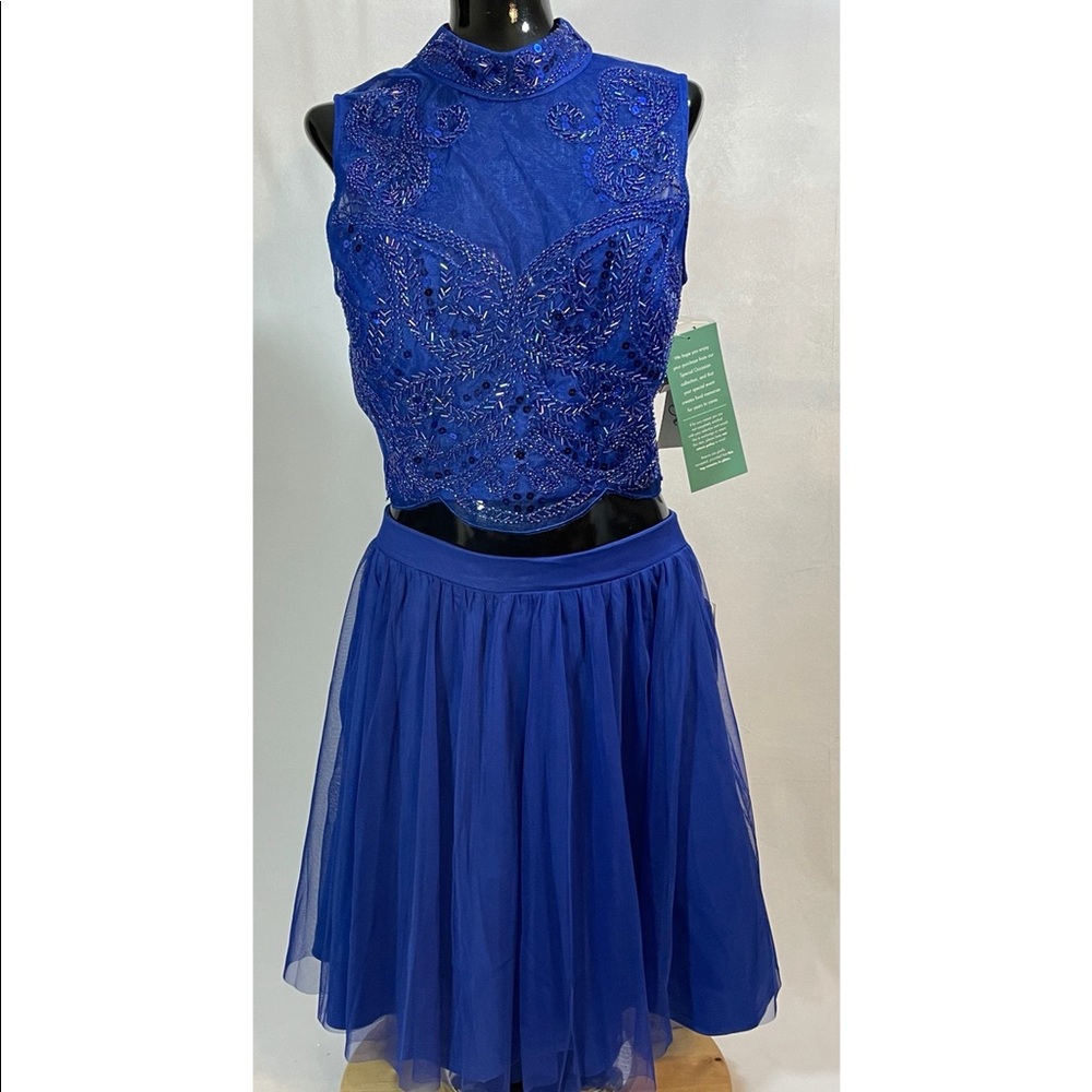 Two piece formal outfit by Love Reign in deep blue. - Picture 2 of 8